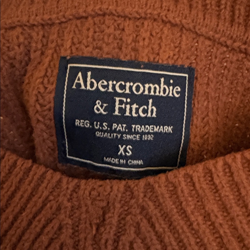 Abercrombie & Fitch Sweater - Picture 2 of 3
